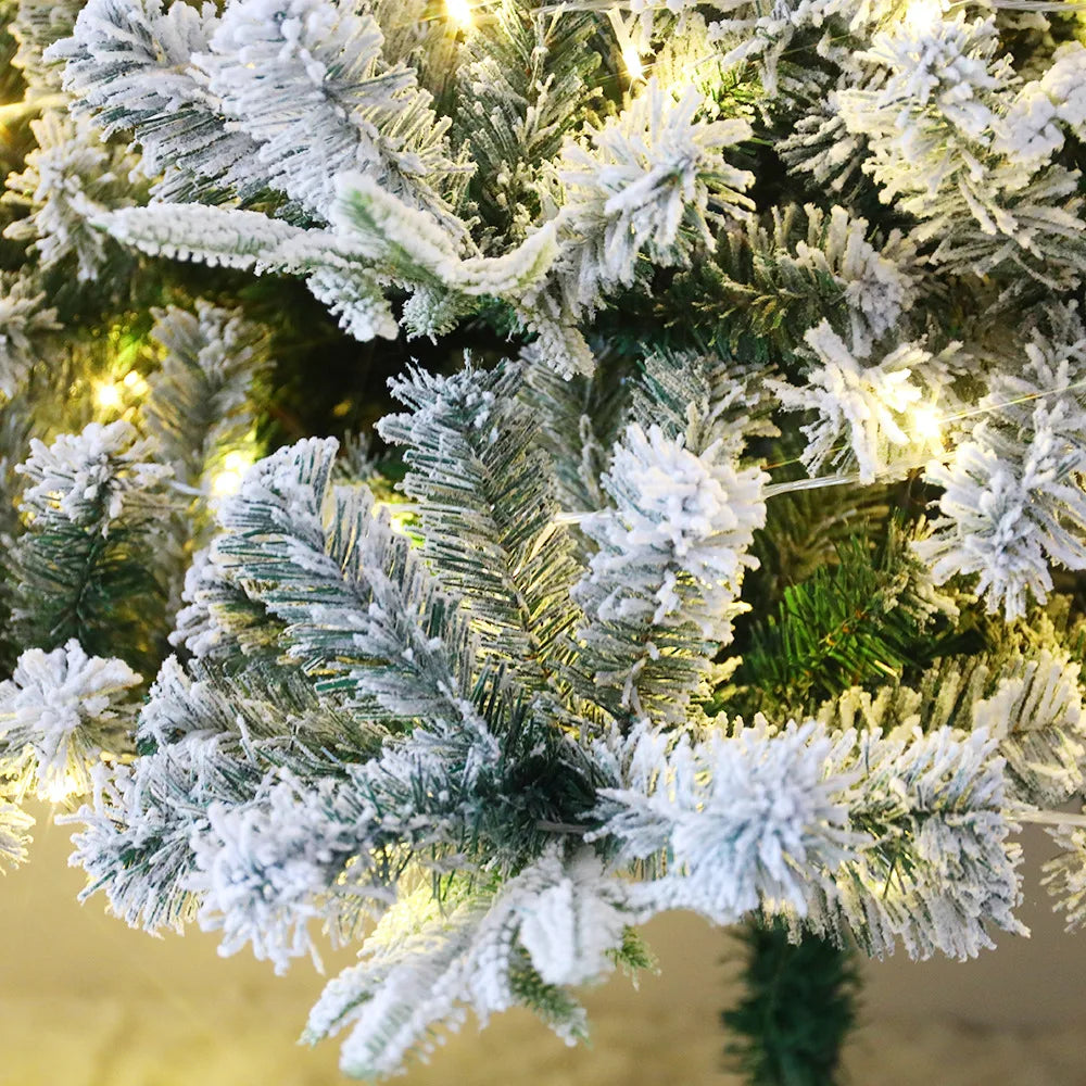 Flocking Christmas Tree PE+PVC Christmas Atmosphere Home Decoration Products Mixed Spray Light Snow 120cm-240cm Christmas Tree