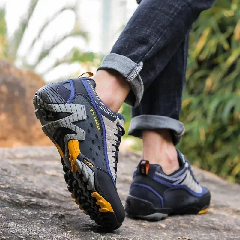 2025 Spring New Outdoor Couple Trekking Shoes Men Waterproof Hiking Shoes Mountain Boots Genuine Leather Woodland Unisex Shoes