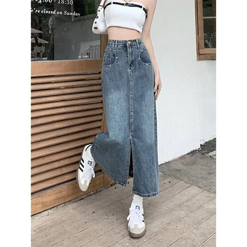 Women's high-waisted flared denim skirt for spring/autumn.