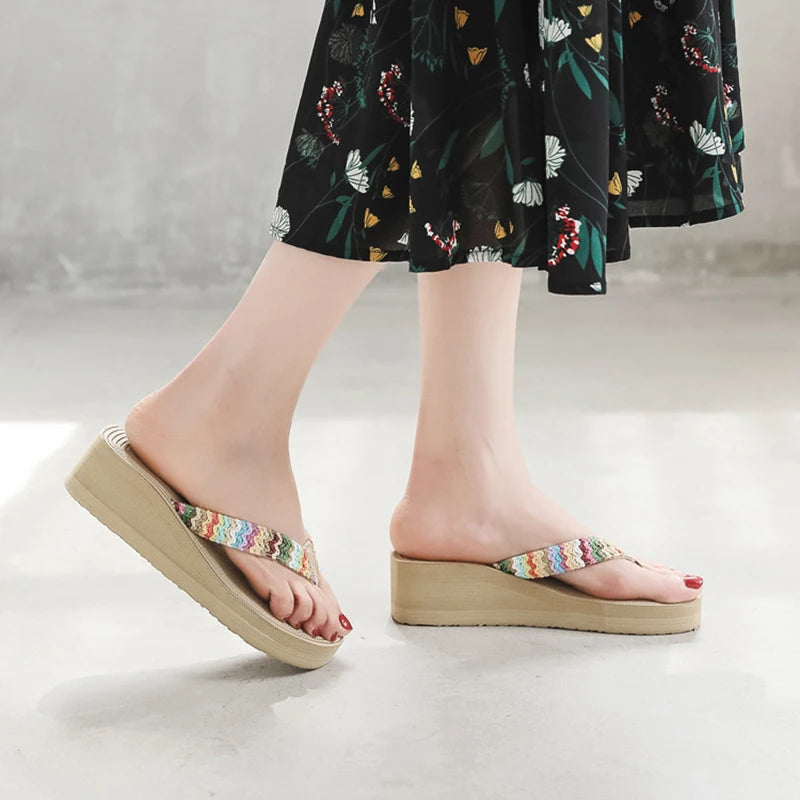 Imitation Straw Flip-flops For Women's Summer Fashion Outerwear Wedge Beach Flip-flops With Sticky Handmade Floral Slippers