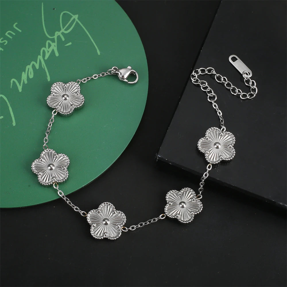 Shining Plum Blossom Plant Five Leaf Plant Single Flower Jewellery Bracelet Necklace Earrings Set Ladies Stainless Steel Clover