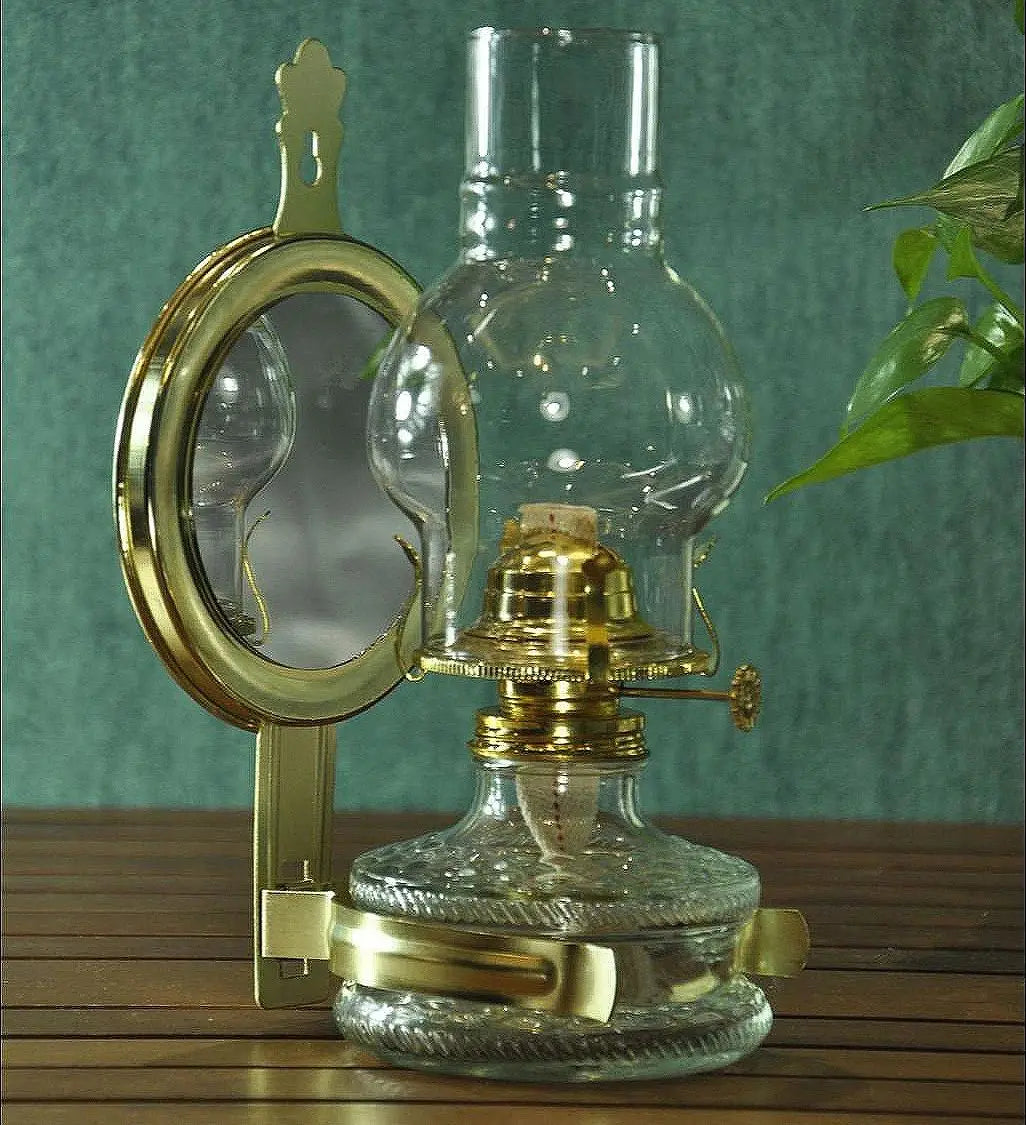 27cm Kerosene Lamp With Reflector Nostalgi.