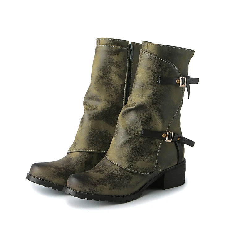 ZawsThia Winter women's military-style boot with buckle and low chunky heel.