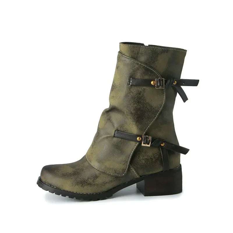 ZawsThia Winter women's military-style boot with buckle and low chunky heel.