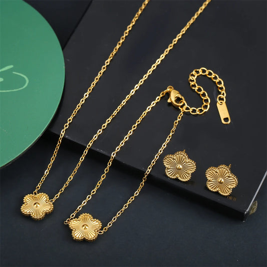Shining Plum Blossom Plant Five Leaf Plant Single Flower Jewellery Bracelet Necklace Earrings Set Ladies Stainless Steel Clover