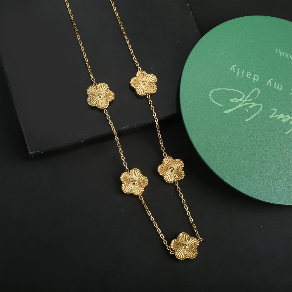 Shining Plum Blossom Plant Five Leaf Plant Single Flower Jewellery Bracelet Necklace Earrings Set Ladies Stainless Steel Clover