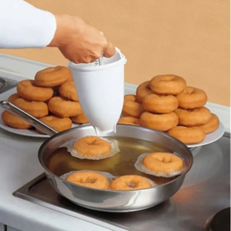 Plastic Donut Maker Waffle Molds Kitchen Accessory Bakeware Doughnut Maker Cake Mold Biscuit Cookies Diy Baking Tool