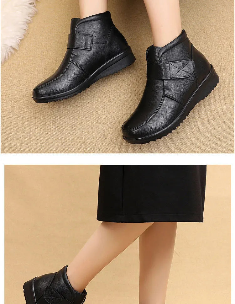 Women's Ankle Boots in Genuine Leather with Platform.