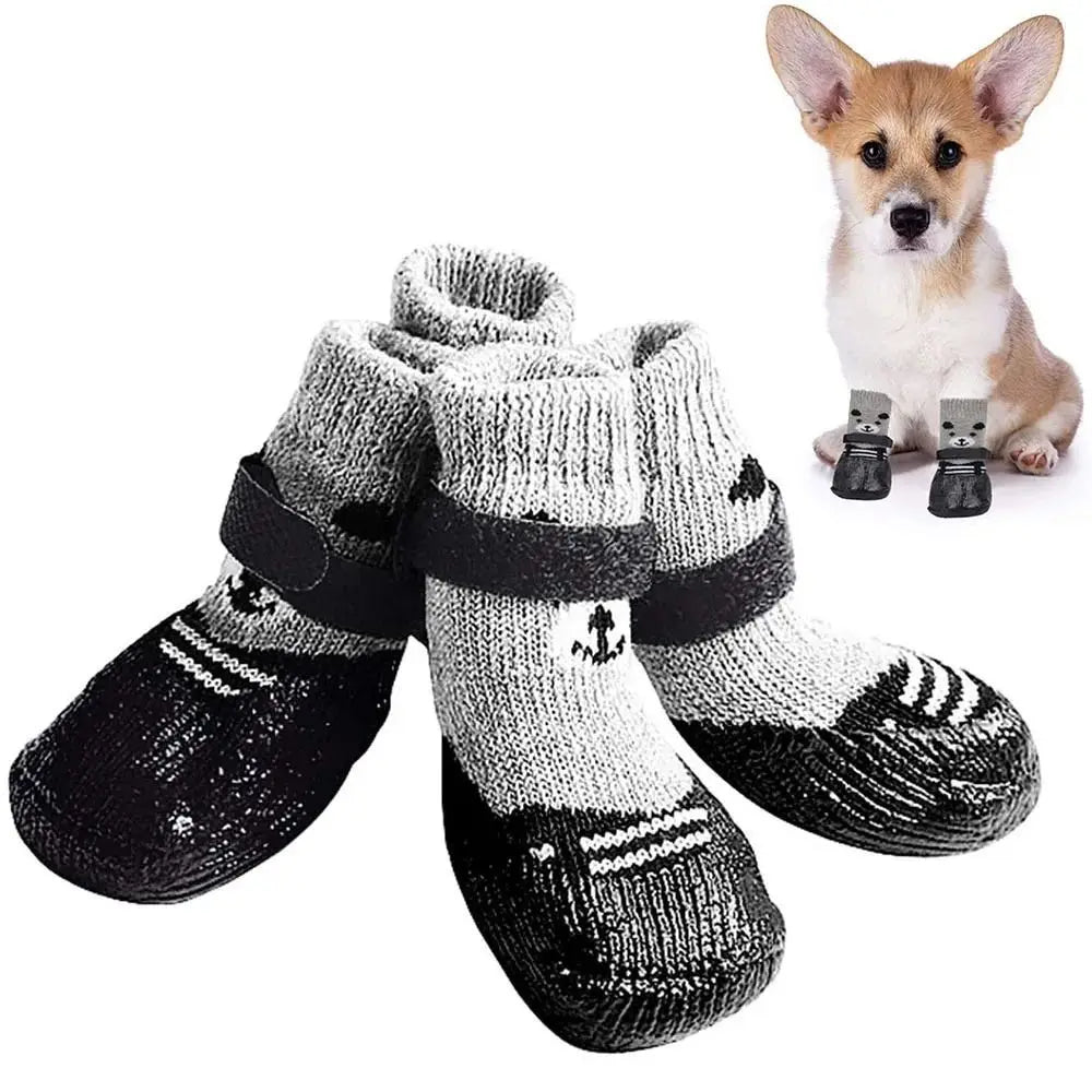 Waterproof socks for pets, silicone rain shoes for dogs and cats.