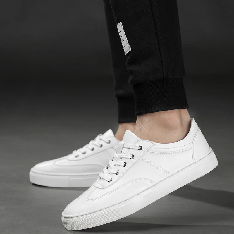 Fashionable casual men's sneakers.