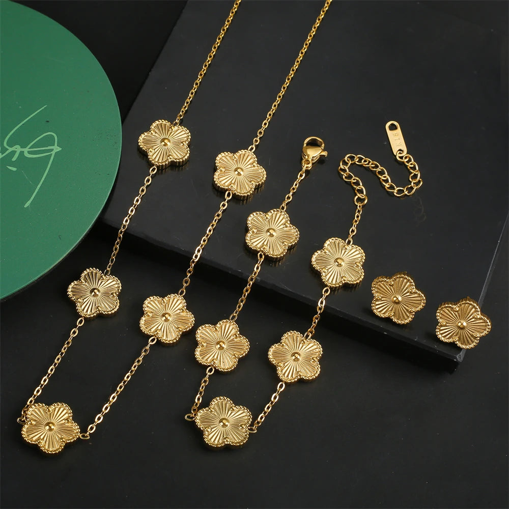 Shining Plum Blossom Plant Five Leaf Plant Single Flower Jewellery Bracelet Necklace Earrings Set Ladies Stainless Steel Clover