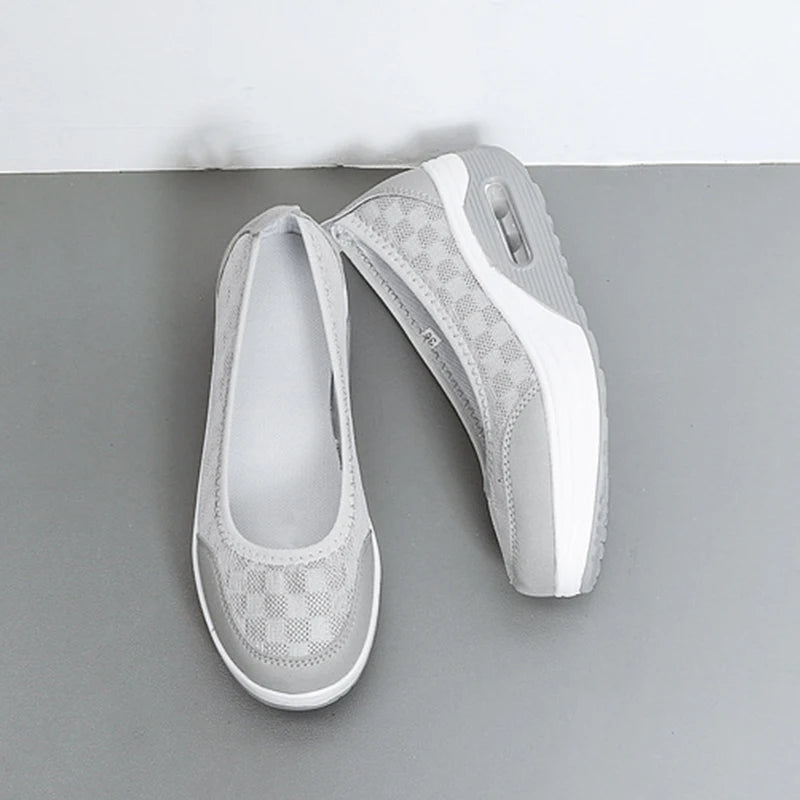 Women Platform Sneakers.