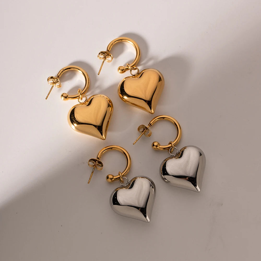 Uworld Heart Shape Pendant Hug Earrings 18k Gold Plated Fashion Texture Waterproof Stainless Steel Fashion Charm Jewelry 귀걸이