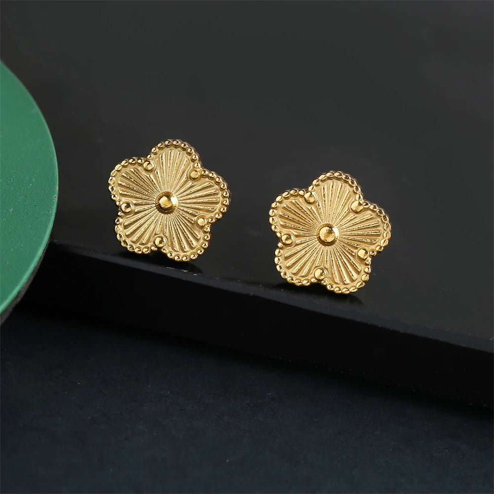 Shining Plum Blossom Plant Five Leaf Plant Single Flower Jewellery Bracelet Necklace Earrings Set Ladies Stainless Steel Clover