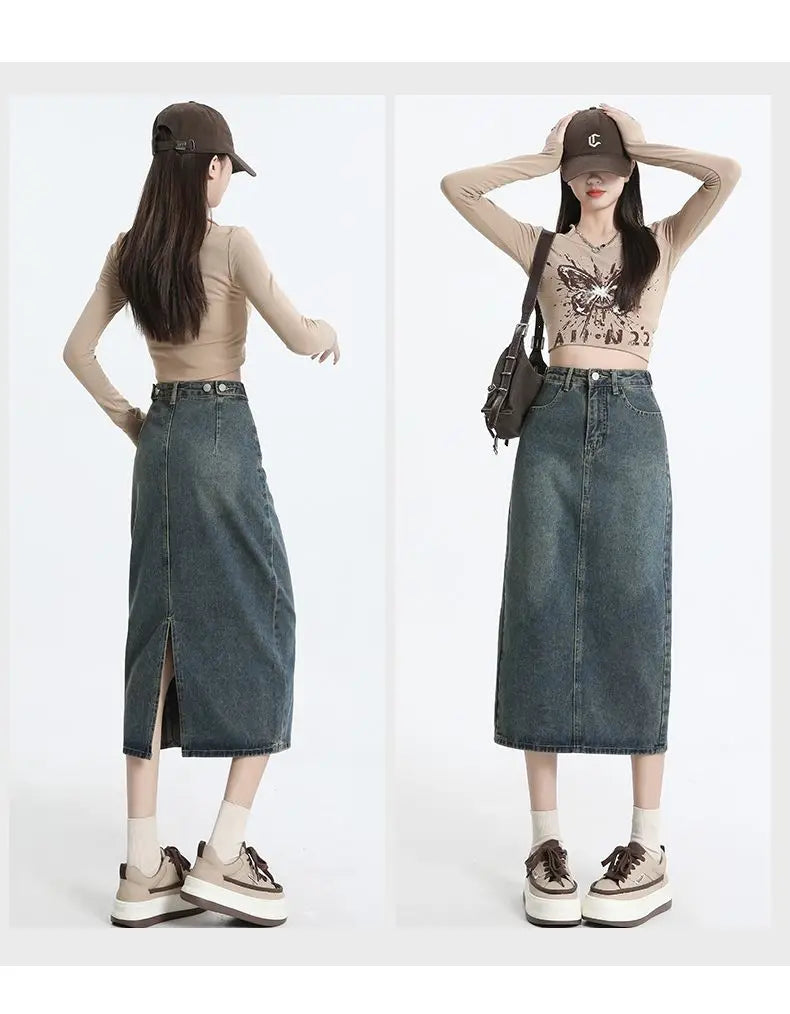 Retro women's denim dress with a high waist and slimming effect.