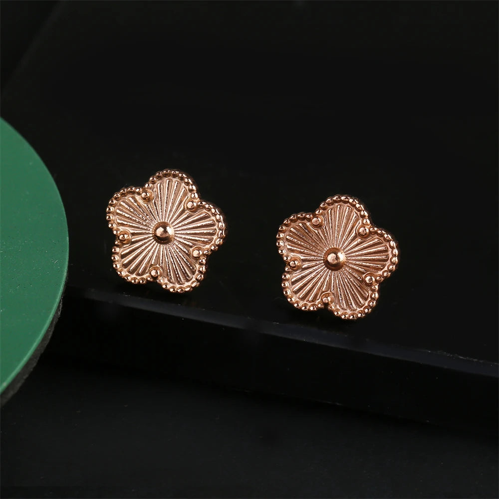 Shining Plum Blossom Plant Five Leaf Plant Single Flower Jewellery Bracelet Necklace Earrings Set Ladies Stainless Steel Clover