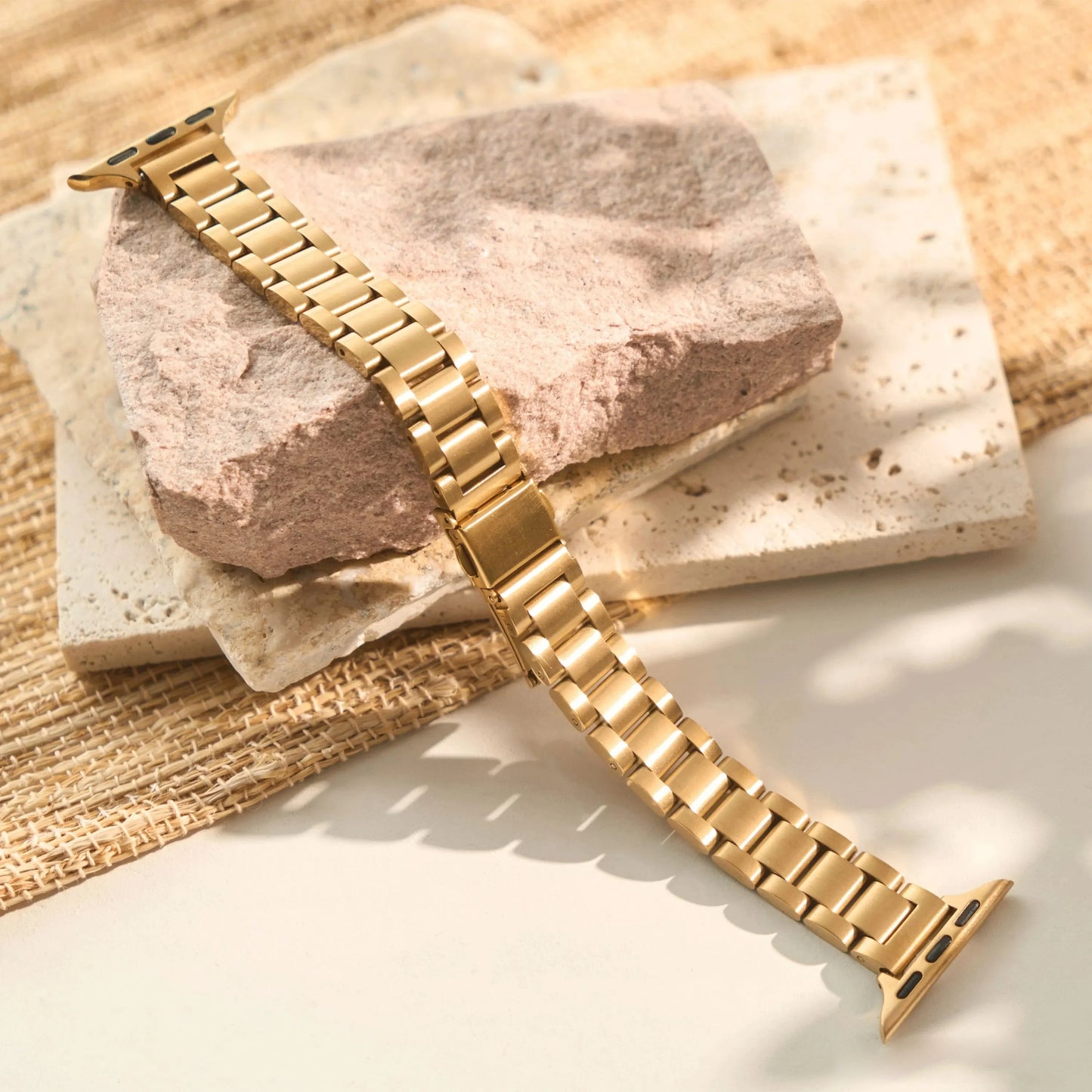 Thin stainless steel metal wristband strap suitable for Apple Watch series 987654321, compatible with IWatch 38/40/41/42/44/45mm
