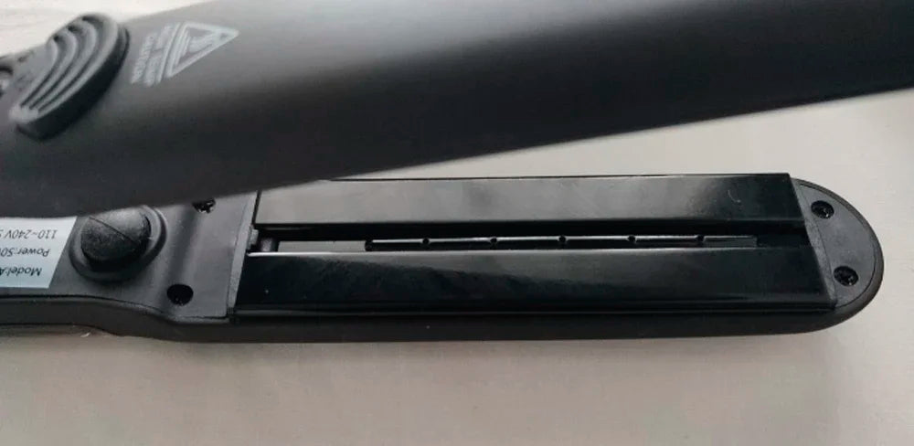 Mom Baby professional ceramic steam hair straightener, 232°C (450℉)