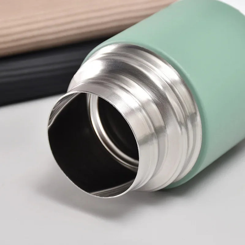 Stainless Steel Vacuum Insulated Hot Water Bottle Set, 500ml.