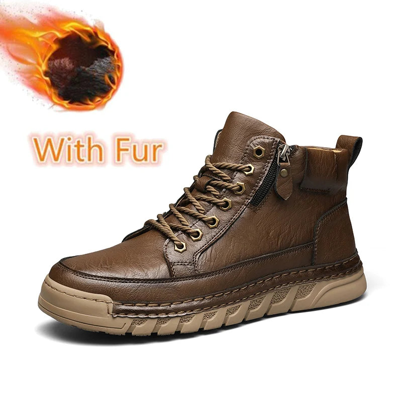 Comfortable men's boots, ideal for hiking and training.