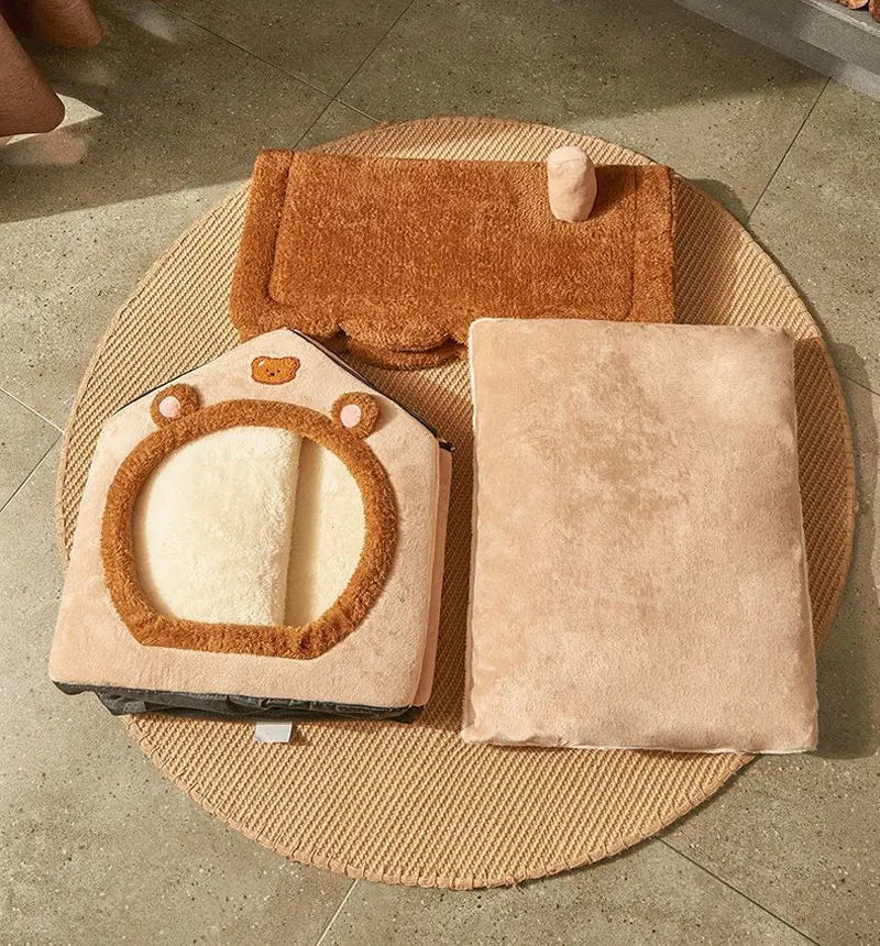 MeFoldable foldable pet house.